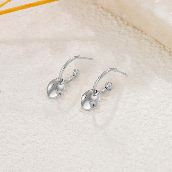 Boucles d'oreilles créoles ouvertes doré ou argenté 