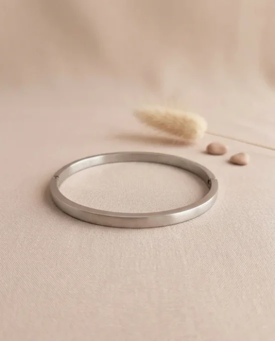 Bracelet jonc fin ovale doré ou argenté