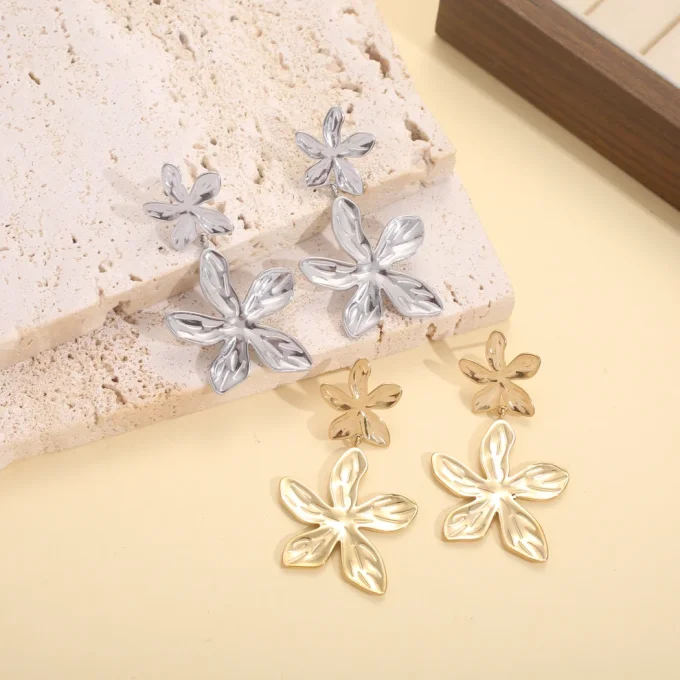 Boucles d'oreilles fleurs pendantes