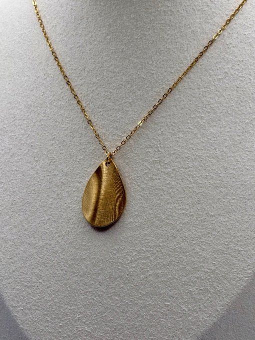 Collier goutte An gravure 